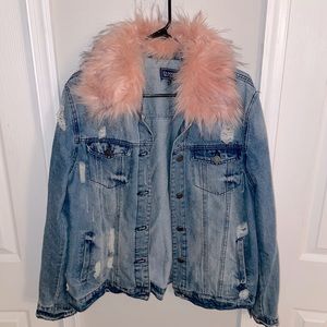 Denim jacket w fur
